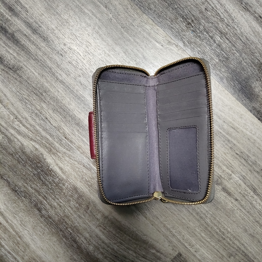 Fossil Wristlet - Picture 4 of 5